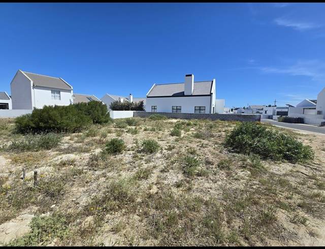 LAND FOR SALE IN BRITANNIA BAY